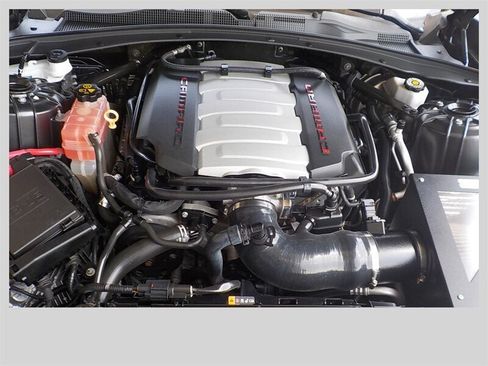 Used 2016 Chevrolet Camaro SS RWD image 14