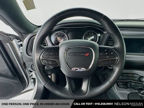 Used 2023 Dodge Challenger SXT RWD image 11