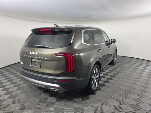 Used 2022 Kia Telluride EX w/ EX Premium Package AWD/4WD image 5