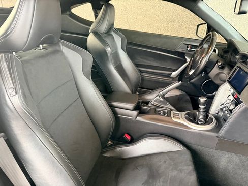 Used 2020 Toyota 86 GT image 19