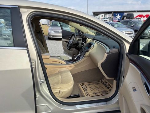 Used 2011 Buick LaCrosse CX image 17