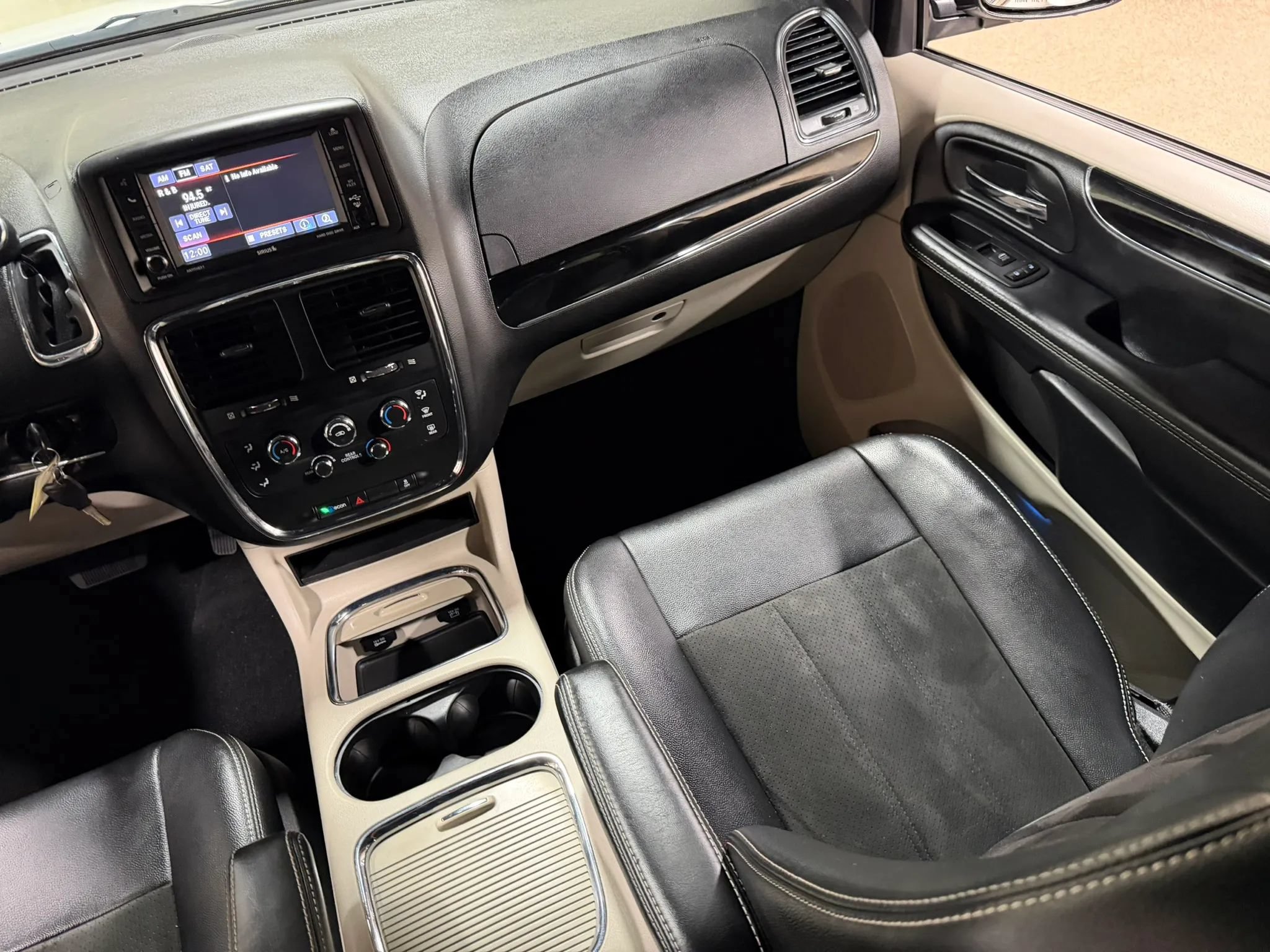 Used 2019 Dodge Grand Caravan SXT FWD image 52