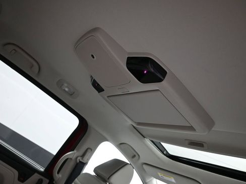 Certified 2025 Honda Odyssey Touring image 27