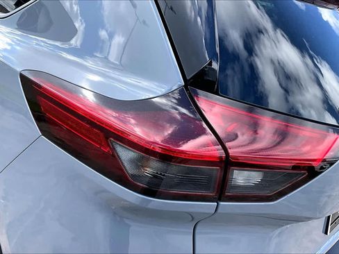 Certified 2023 Nissan Rogue SV w/ SV Premium B Package FWD image 28