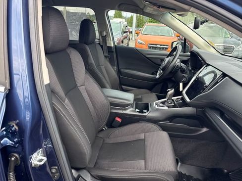Used 2021 Subaru Outback Premium AWD/4WD image 9