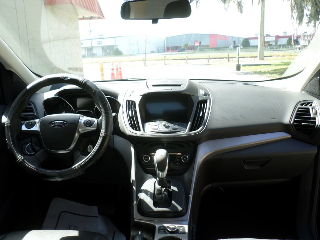 Used 2016 Ford Escape SE w/ SE Leather Comfort Package FWD image 15
