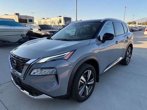 Used 2023 Nissan Rogue Platinum image 7