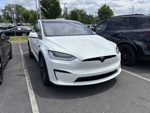 Used 2022 Tesla Model X Plaid AWD/4WD image 7