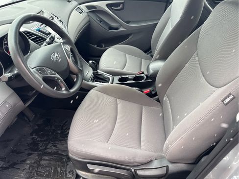 Used 2014 Hyundai Elantra SE w/ Option Group 02 image 14