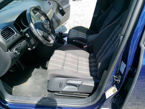 Used 2012 Volkswagen GTI 4-Door FWD image 31