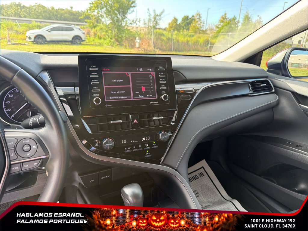 Used 2024 Toyota Camry SE FWD image 19