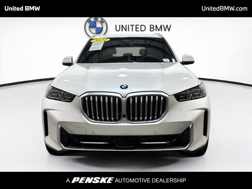 Certified 2024 BMW X5 xDrive40i w/ Premium Package AWD/4WD image 2