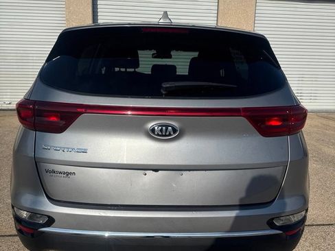 Used 2022 Kia Sportage LX FWD image 4