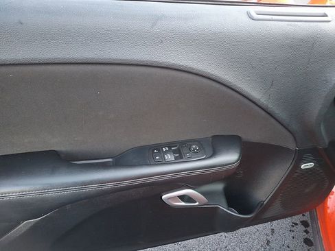 Used 2022 Dodge Challenger SXT image 15