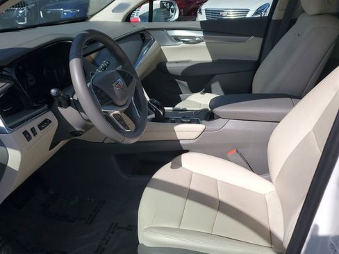 Used 2020 Cadillac XT5 Premium Luxury FWD image 21