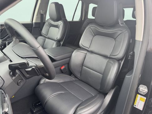 New 2026 Lincoln Aviator Reserve AWD/4WD image 13