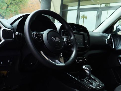 Used 2021 Kia Soul S image 39