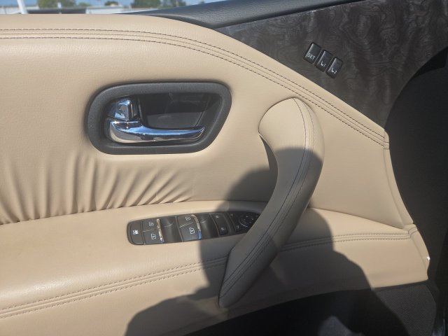 Used 2023 Nissan Armada Platinum AWD/4WD image 13