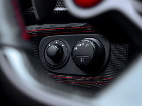 Used 2015 Ferrari 458 Speciale Coupe RWD image 53