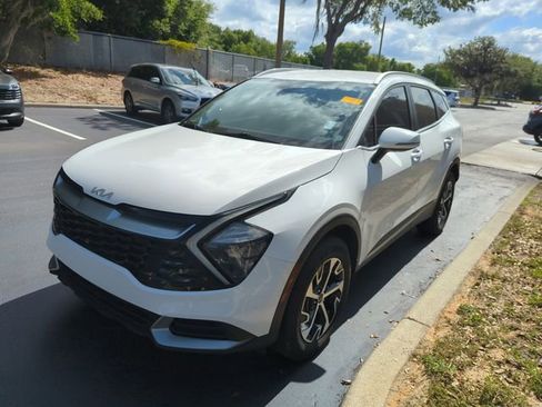 Used 2023 Kia Sportage EX image 5