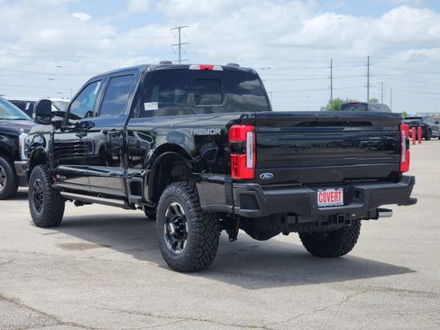 New 2026 Ford F350 Platinum w/ Tremor Off-Road Package AWD/4WD image 5