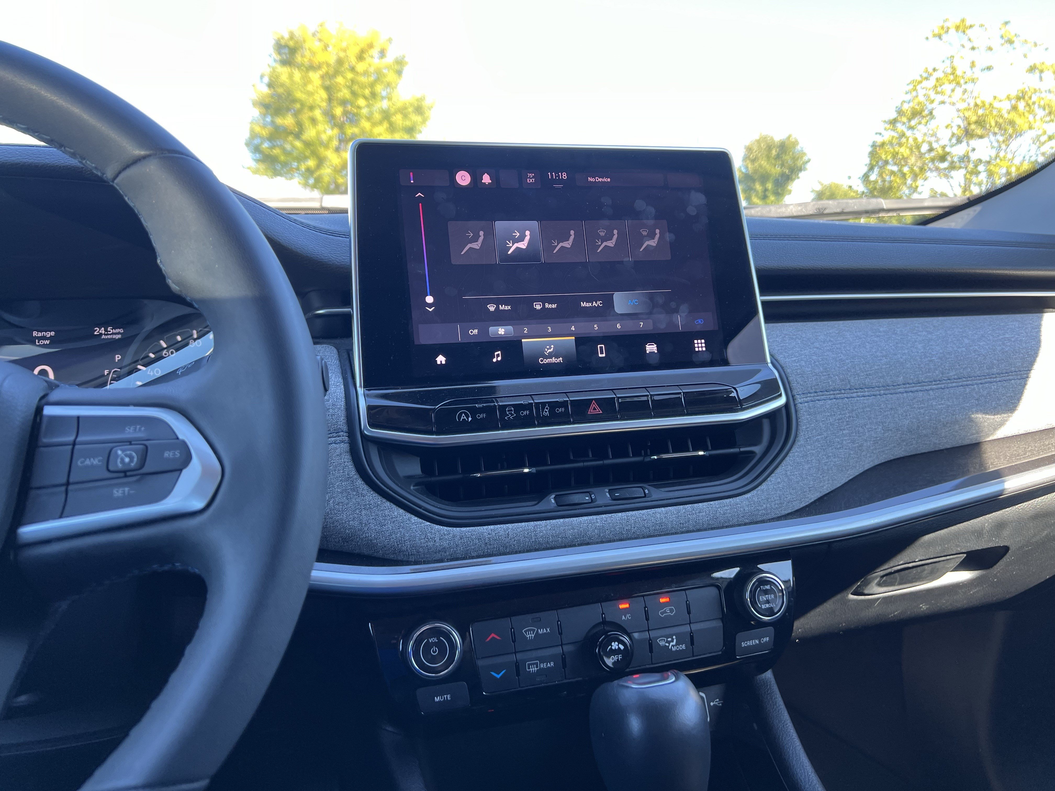 Used 2022 Jeep Compass Latitude FWD image 18