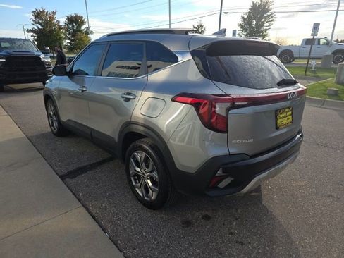 Used 2024 Kia Seltos S image 8