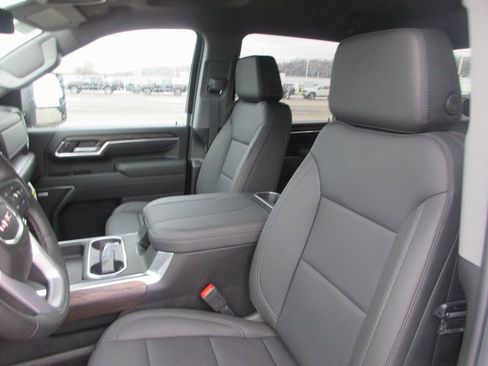 New 2026 GMC Sierra 2500 SLT image 14