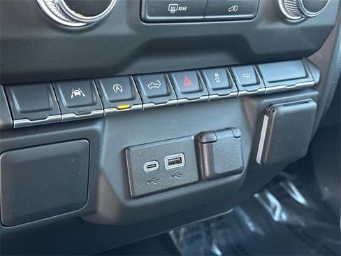 Used 2024 GMC Sierra 1500 Pro w/ Pro Value Package image 36