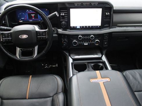 Used 2024 Ford F350 Platinum image 30
