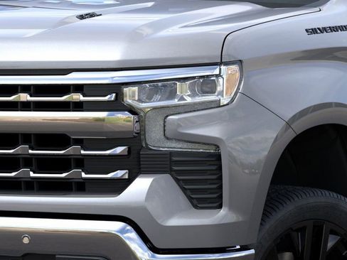 New 2026 Chevrolet Silverado 1500 LTZ w/ LTZ Premium Package AWD/4WD image 10