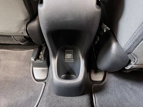 Used 2022 Honda HR-V EX image 21