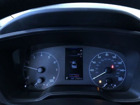 Certified 2025 Toyota Corolla LE image 30