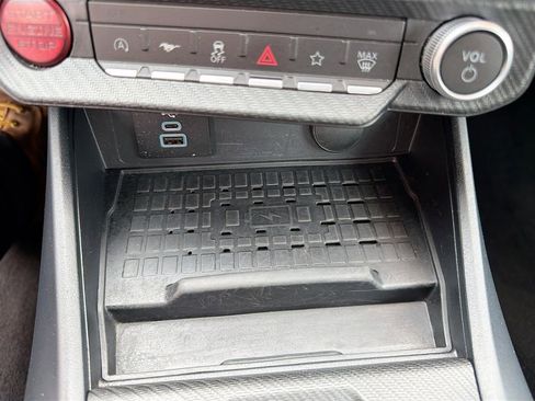 Used 2024 Ford Mustang Premium image 28