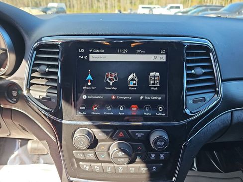 Used 2022 Jeep Grand Cherokee Limited w/ Trailer Tow Group IV image 24