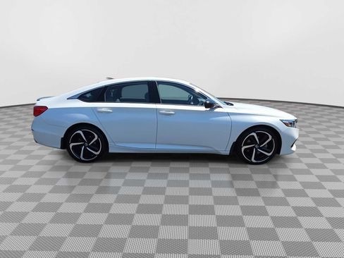 Used 2022 Honda Accord Sport image 9