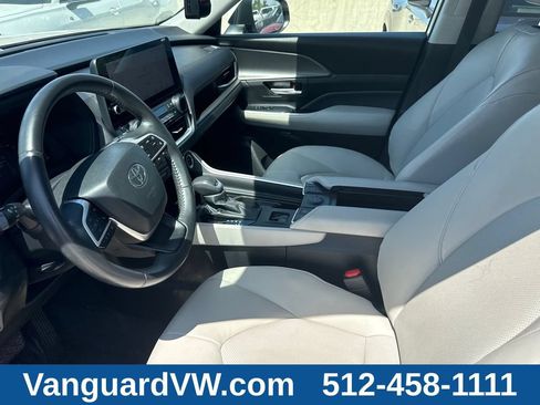 Used 2024 Toyota Grand Highlander FWD image 12