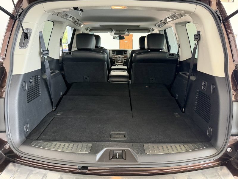 Used 2019 INFINITI QX80 Luxe AWD/4WD image 14
