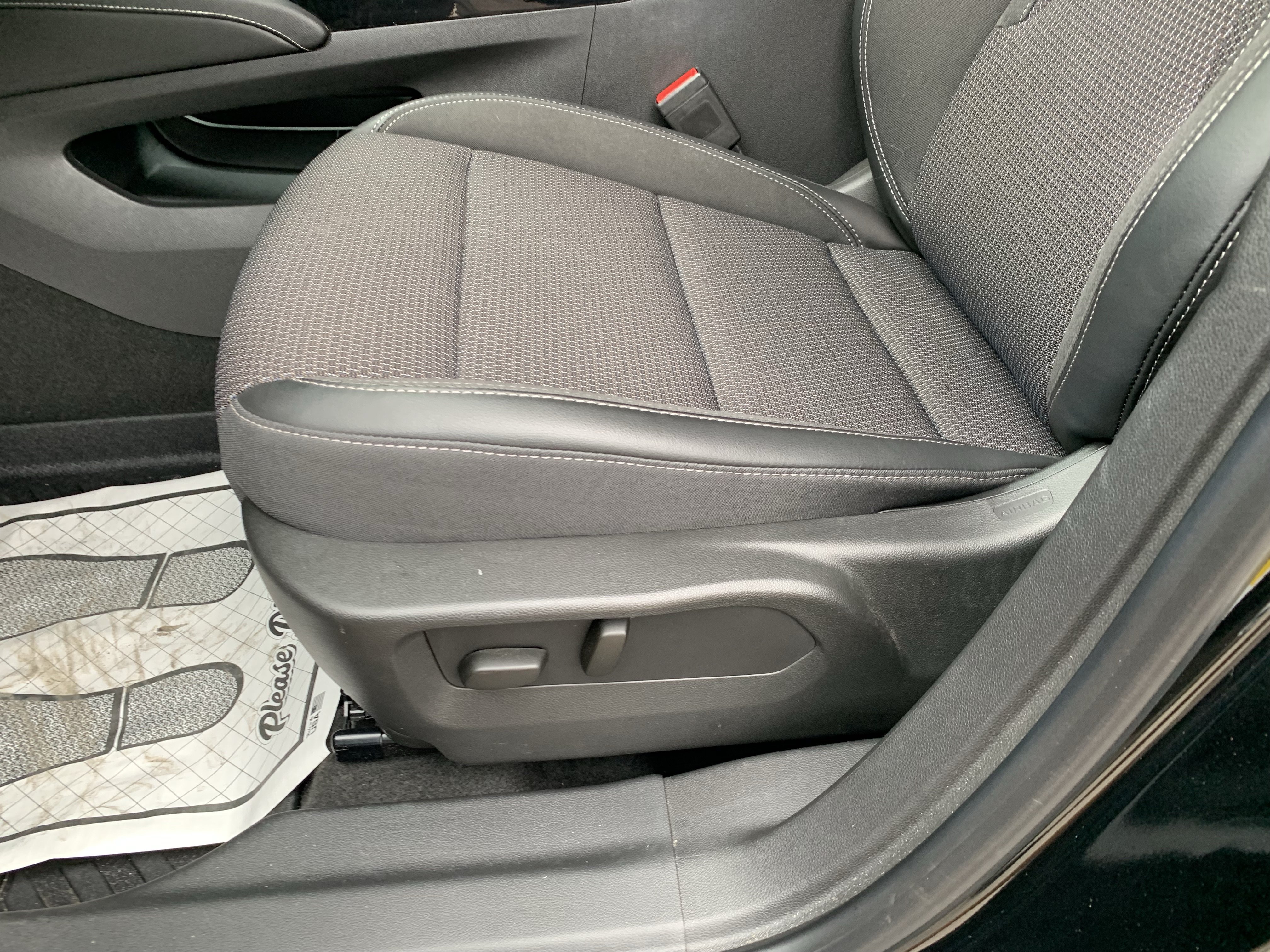 Used 2023 Buick Envision Preferred FWD image 15