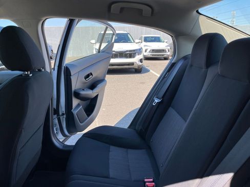Used 2025 Nissan Sentra SV FWD image 38