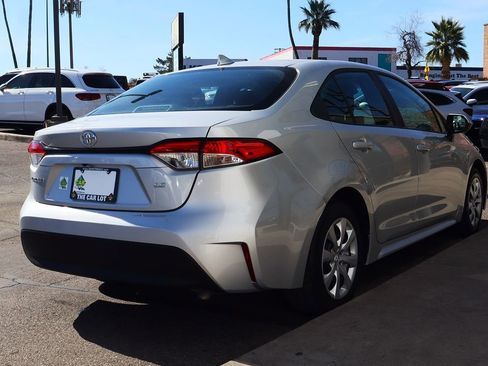 Used 2024 Toyota Corolla LE image 13