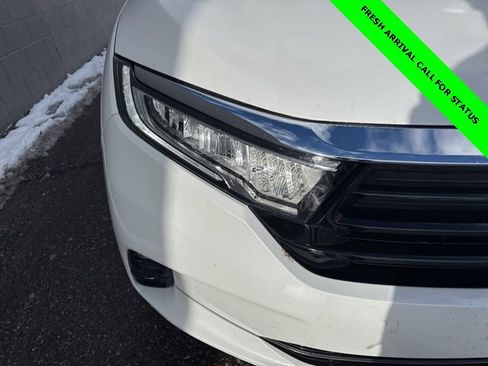 Used 2024 Honda Odyssey EX-L image 3