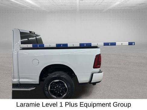 Used 2025 RAM 3500 Laramie AWD/4WD image 18