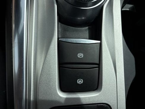 Used 2021 Ford Explorer XLT w/ Equipment Group 202A RWD image 43