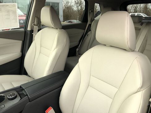 New 2026 Nissan Rogue SV image 22