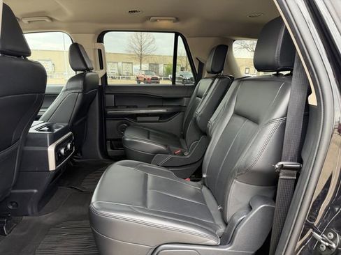 Used 2024 Ford Expedition Max XLT image 28