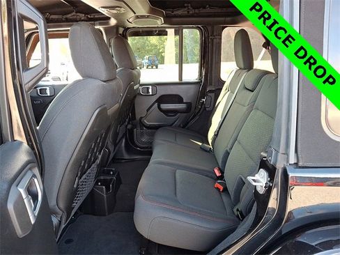 Used 2021 Jeep Wrangler Unlimited Rubicon image 10