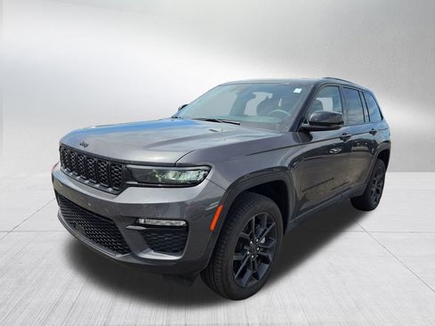 Used 2025 Jeep Grand Cherokee Limited AWD/4WD image 1