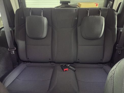 Used 2022 Jeep Wrangler Sport AWD/4WD image 24
