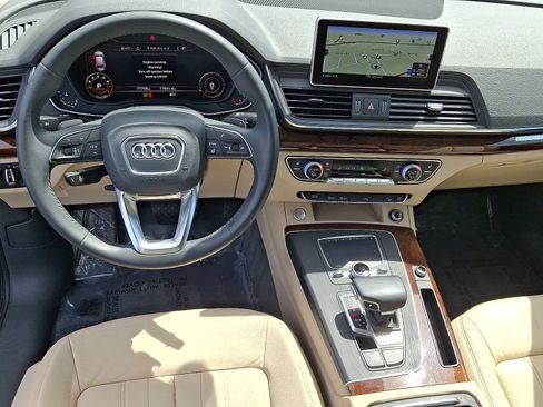 Used 2018 Audi Q5 2.0T Premium Plus AWD/4WD image 10
